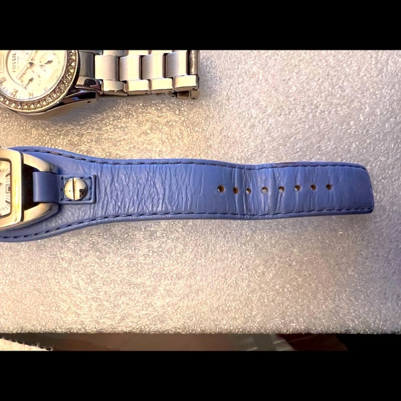 Fossil watch …needs battery… minimal wear - Picture 2 of 4